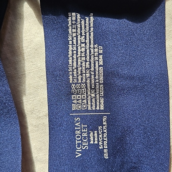 Victoria's secret seamless Indigo bralette size small - Picture 8 of 8